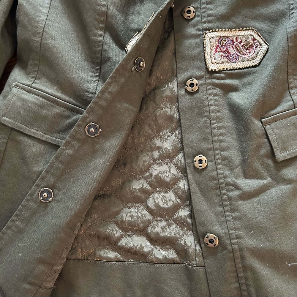 Chico’s Military-Style Embroidered Jacket – Size 0 - Picture 6 of 11